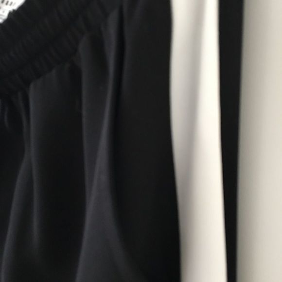 Ro & De Black joggers with white stripe. Size M - Picture 5 of 7